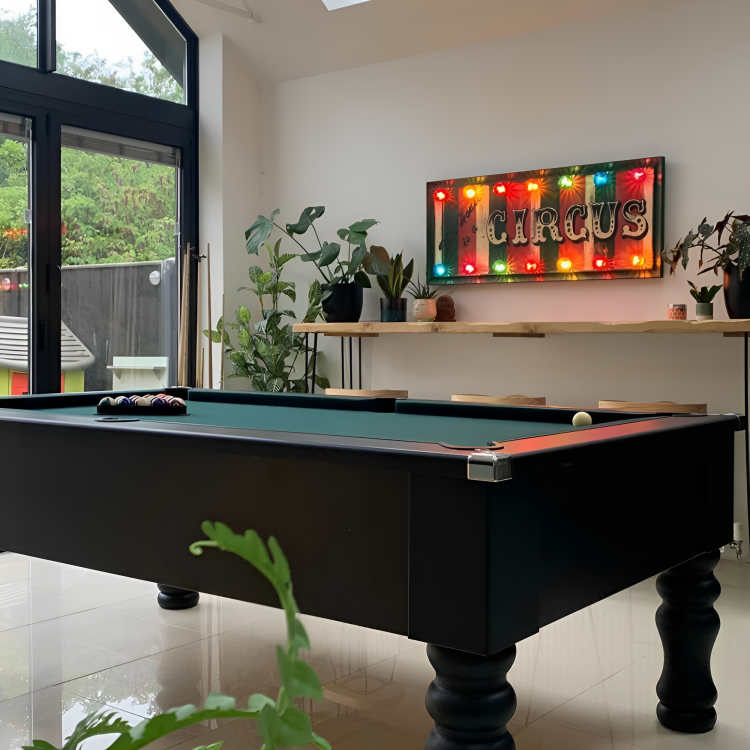Cry Wolf Turned Leg Pool Table | Black | Elite Pro Spruce Cloth