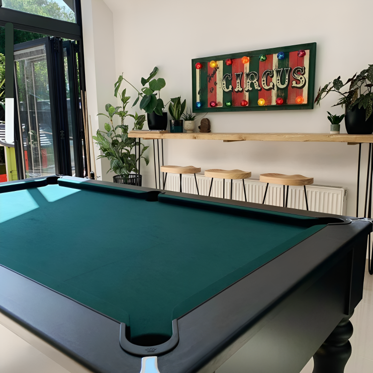 Cry Wolf Turned Leg Pool Table | Black | Elite Pro Spruce Cloth