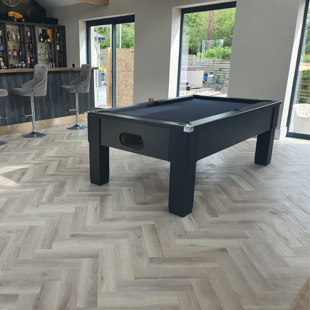 Cry Wolf Square Leg Pool Table | Black | Elite Pro Black Cloth