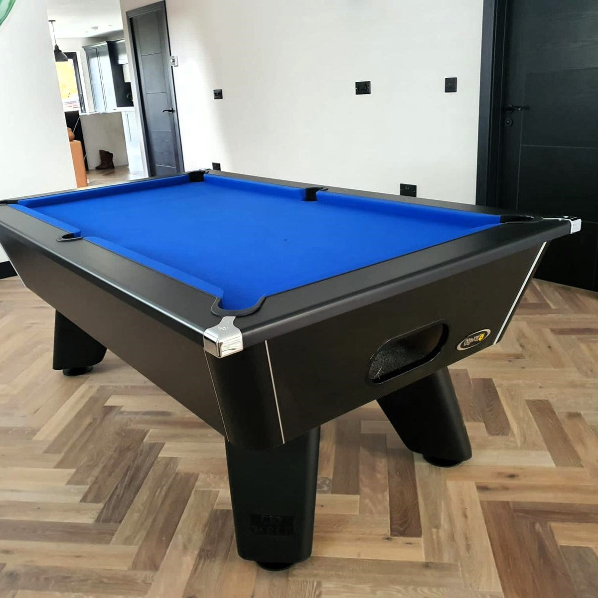 Cry Wolf Indoor Pool Table | Black | Smart Royal Blue Cloth