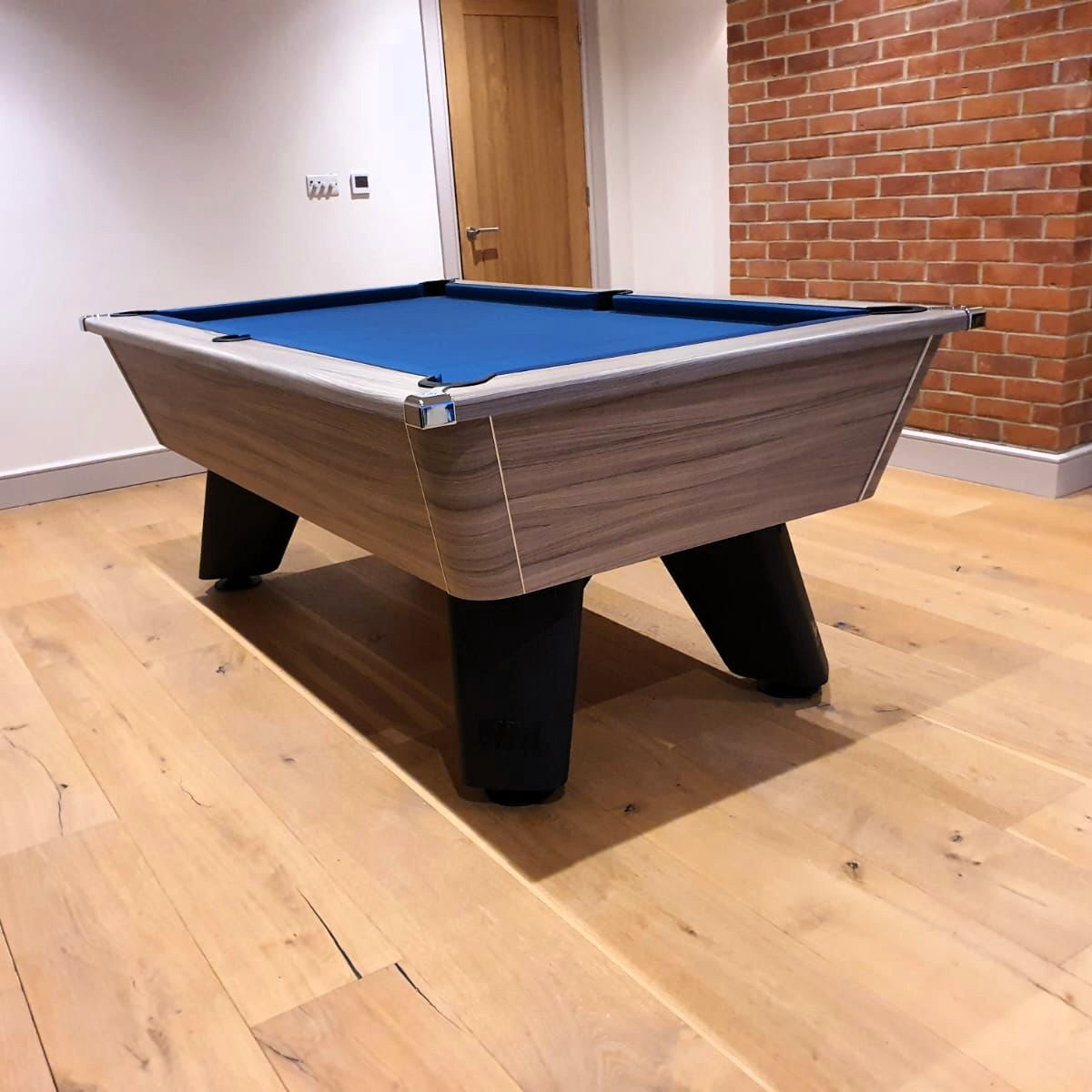 Cry Wolf Indoor Pool Table | Driftwood | Smart Royal Blue Cloth